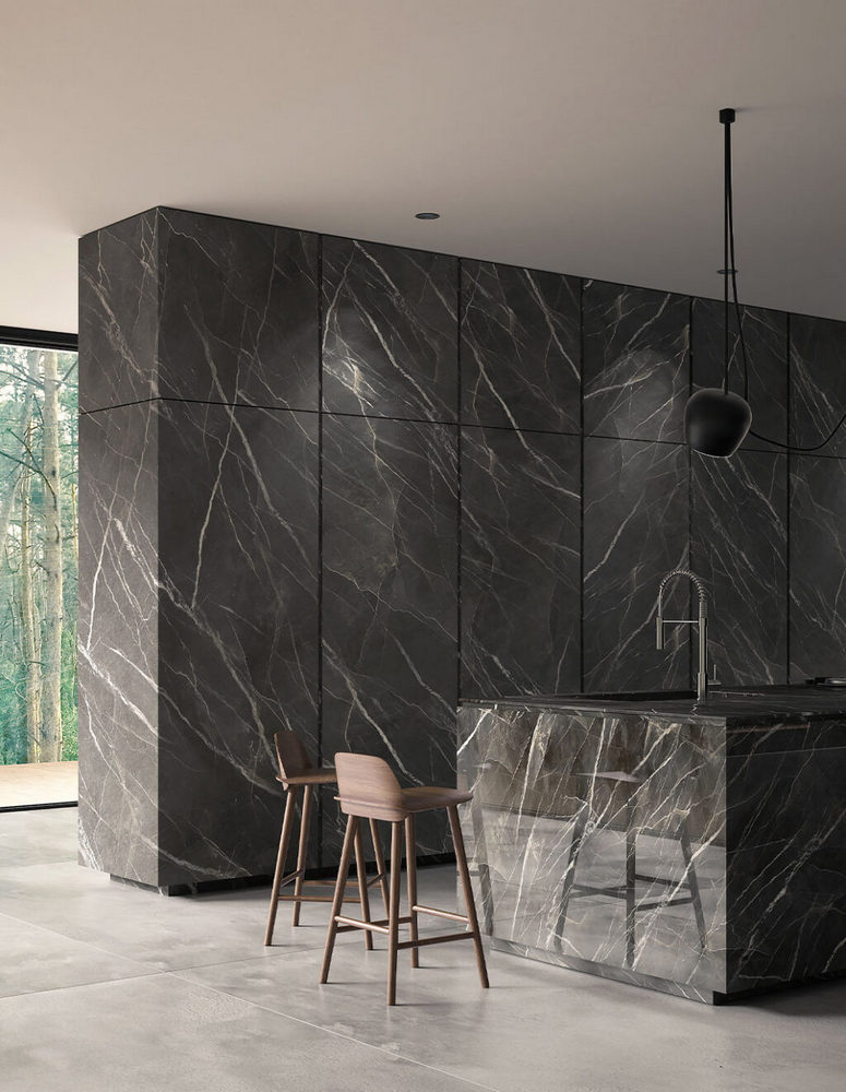 Calacatta_Black_application 1024x1321
